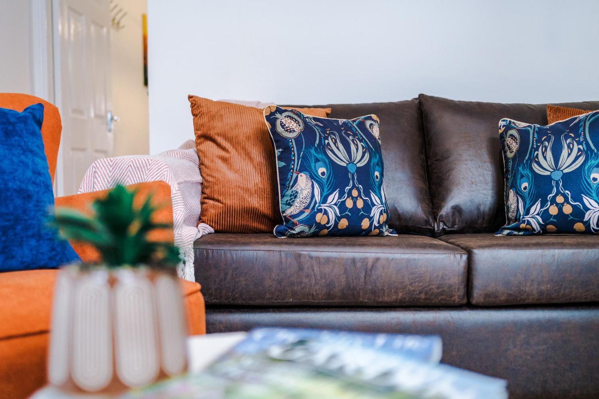 New! Spacious 2-Bed Home In Chester City-Centre By 53 Degrees Property, Ideal For Couples & Small Groups, Great Location - Sleeps 5 Экстерьер фото