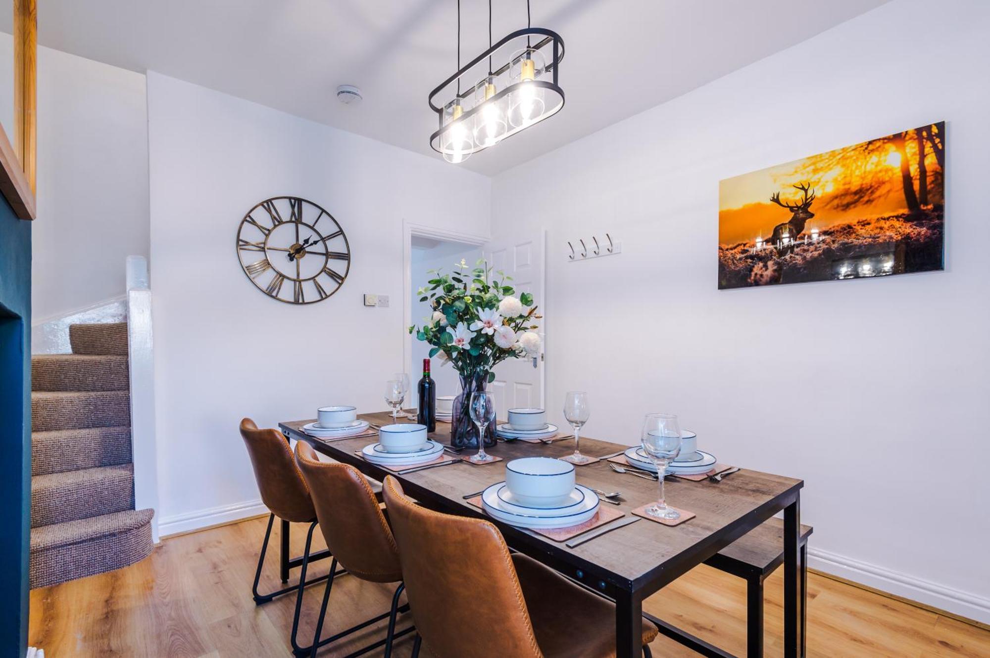 New! Spacious 2-Bed Home In Chester City-Centre By 53 Degrees Property, Ideal For Couples & Small Groups, Great Location - Sleeps 5 Экстерьер фото